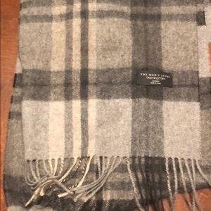 Gray Bloomingdales Cashmere Scarf